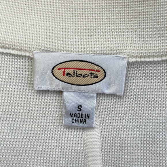 Big Button Sweater - Picture 4 of 4